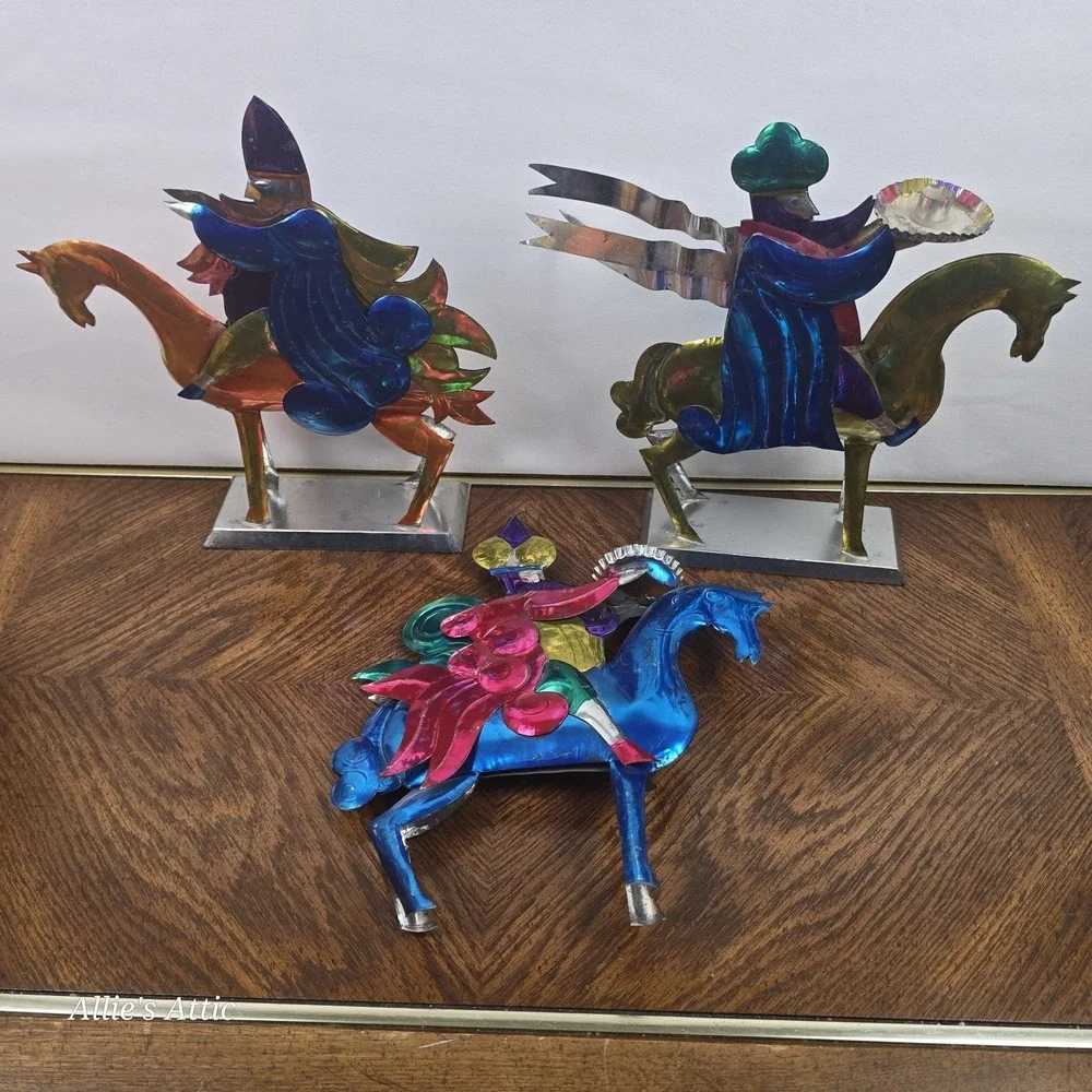 Punched‎ Tin Folk Art Vintage Christmas Decor 3 Wise Men Horse Candle Colorful